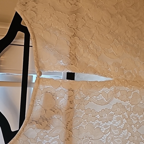 Lulus Classic White Lace top - Picture 7 of 7